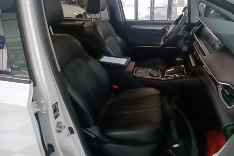Used GAC Trumpchi M6 2023 PRO 270T DCT Luxury Edition Right Front Seat