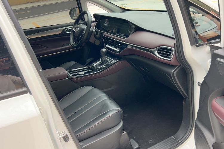 Used GAC Trumpchi M6 2023 PRO 270T DCT Luxury Edition Right Front Seat