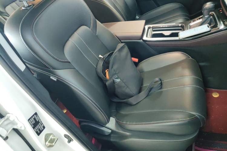 Used GAC Trumpchi M6 2023 PRO 270T DCT Luxury Edition Right Front Seat