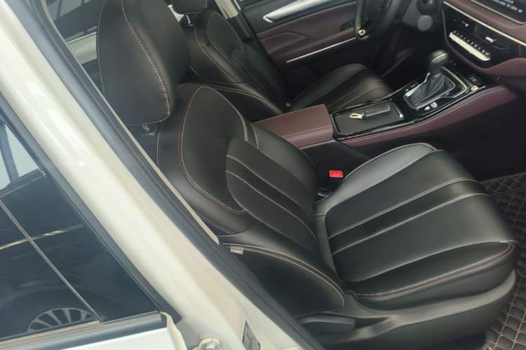 Used GAC Trumpchi M6 2023 PRO 270T DCT Luxury Edition Right Front Seat