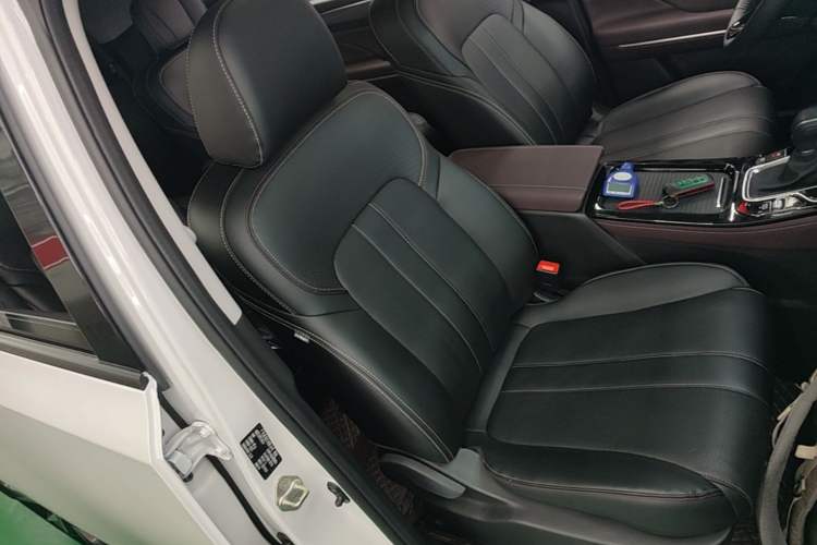 Used GAC Trumpchi M6 2023 PRO 270T DCT Luxury Edition Right Front Seat
