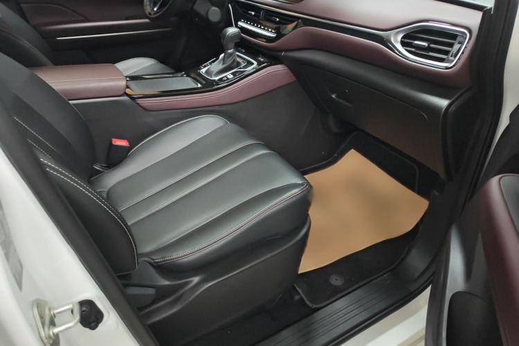 Used GAC Trumpchi M6 2023 PRO 270T DCT Luxury Edition Right Front Seat