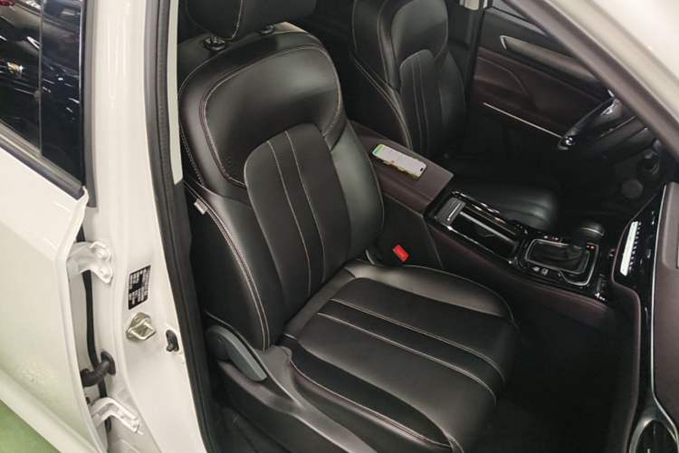 Used GAC Trumpchi M6 2023 PRO 270T DCT Luxury Edition Right Front Seat