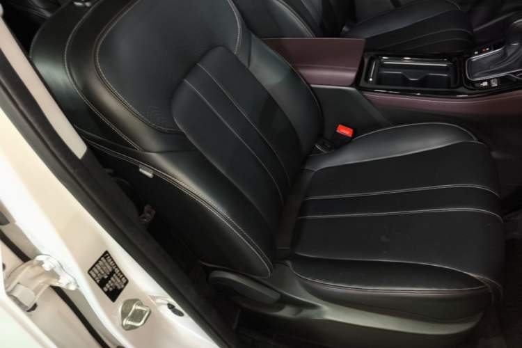 Used GAC Trumpchi M6 2023 PRO 270T DCT Luxury Edition Right Front Seat