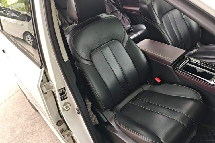 Used GAC Trumpchi M6 2023 PRO 270T DCT Luxury Edition Right Front Seat