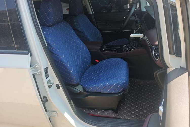 Used GAC Trumpchi M6 2023 PRO 270T DCT Elite Edition Right Front Seat