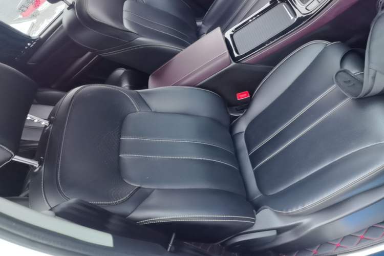 Used GAC Trumpchi M6 2023 PRO 270T DCT Luxury Edition Right Front Seat