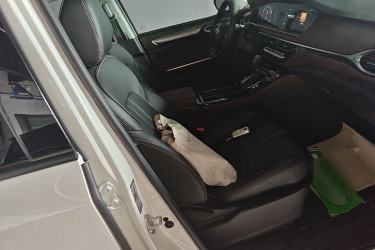 Used GAC Trumpchi M6 2023 PRO 270T DCT Luxury Edition Right Front Seat