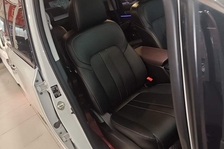 Used GAC Trumpchi M6 2023 PRO 270T DCT Luxury Edition Right Front Seat