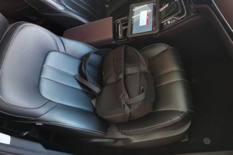 Used GAC Trumpchi M6 2023 PRO 270T DCT Luxury Edition Right Front Seat