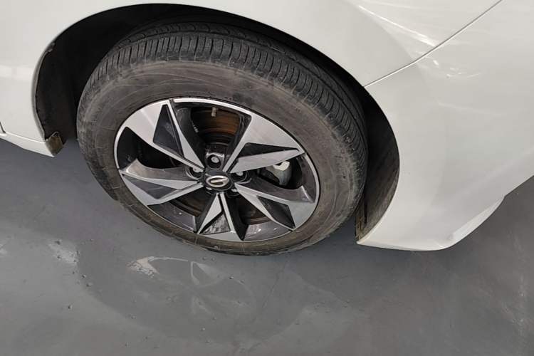 Used GAC Trumpchi M6 2023 PRO 270T DCT Luxury Edition Right Front Wheel Hub