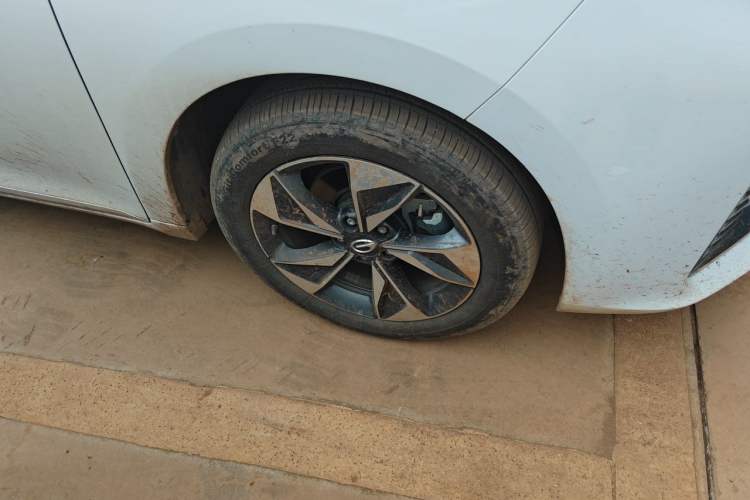 Used GAC Trumpchi M6 2023 PRO 270T DCT Luxury Edition Right Front Wheel Hub