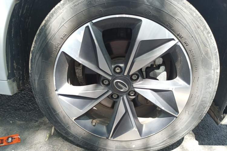 Used GAC Trumpchi M6 2023 PRO 270T DCT Luxury Edition Right Front Wheel Hub