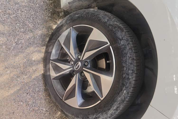 Used GAC Trumpchi M6 2023 PRO 270T DCT Luxury Edition Right Front Wheel Hub