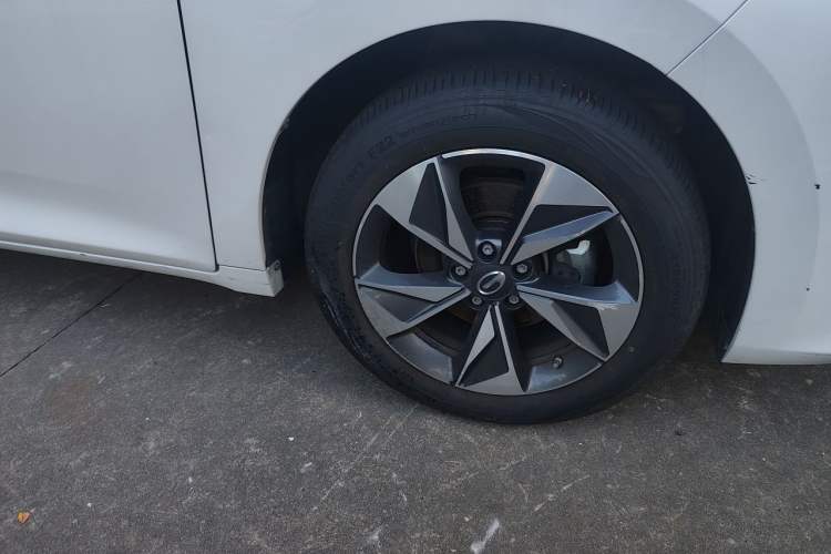 Used GAC Trumpchi M6 2023 PRO 270T DCT Luxury Edition Right Front Wheel Hub