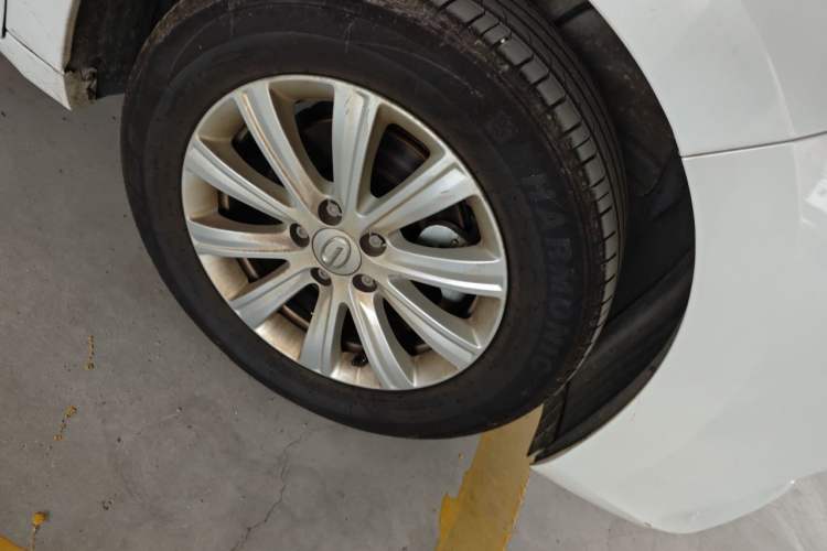 Used GAC Trumpchi M6 2023 PRO 270T DCT Elite Edition Right Front Wheel Hub
