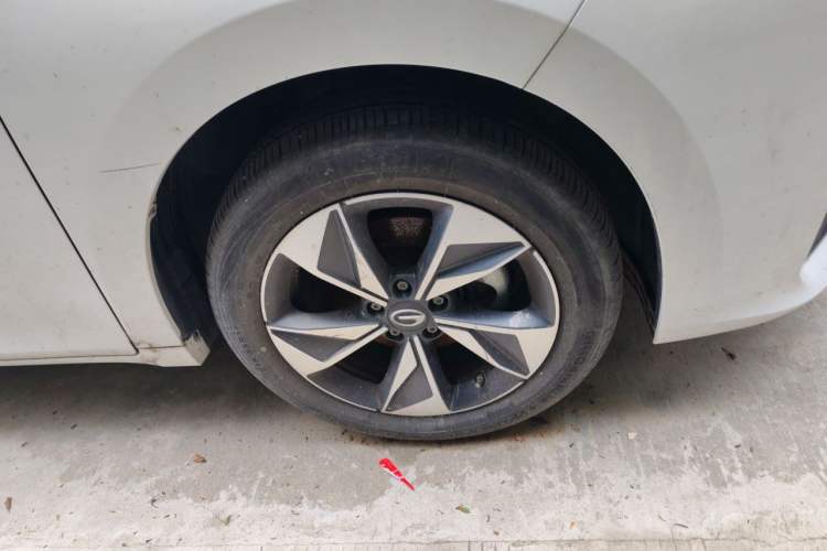 Used GAC Trumpchi M6 2023 PRO 270T DCT Luxury Edition Right Front Wheel Hub