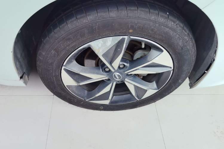 Used GAC Trumpchi M6 2023 PRO 270T DCT Luxury Edition Right Front Wheel Hub