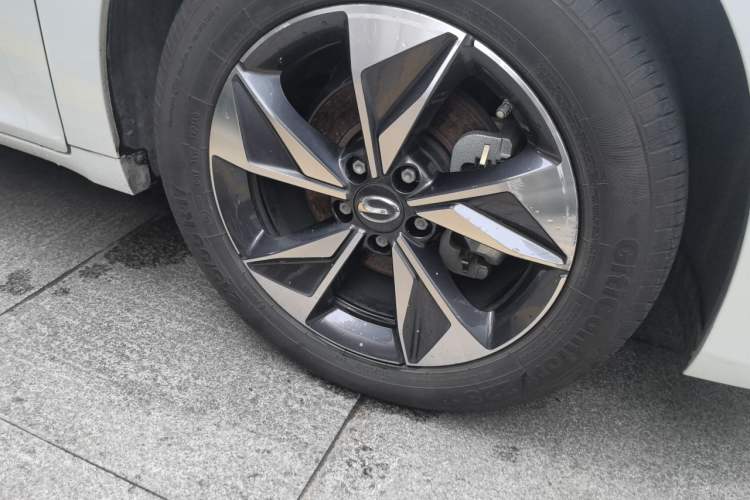 Used GAC Trumpchi M6 2023 PRO 270T DCT Luxury Edition Right Front Wheel Hub