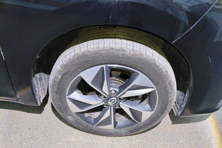 Used GAC Trumpchi M6 2023 PRO 270T DCT Luxury Edition Right Front Wheel Hub
