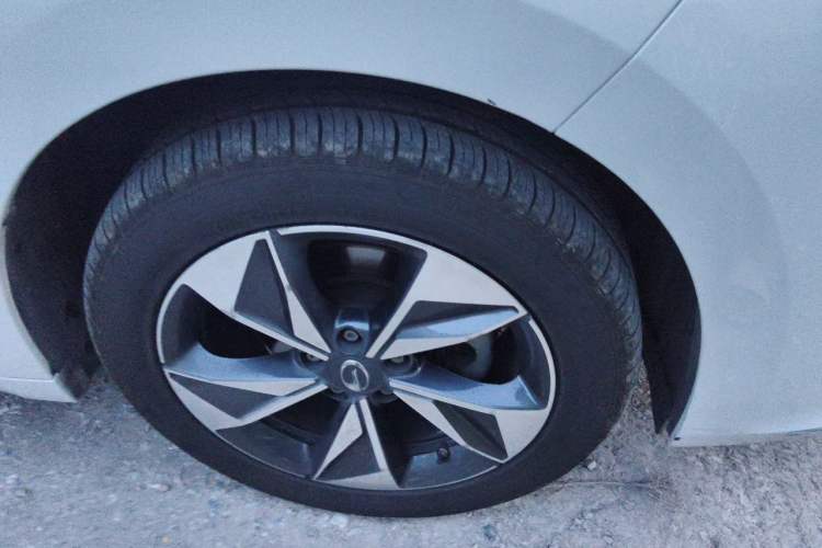 Used GAC Trumpchi M6 2023 PRO 270T DCT Luxury Edition Right Front Wheel Hub