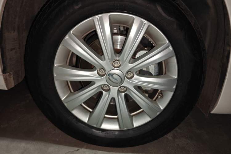 Used GAC Trumpchi M6 2023 PRO 270T DCT Elite Edition Right Front Wheel Hub