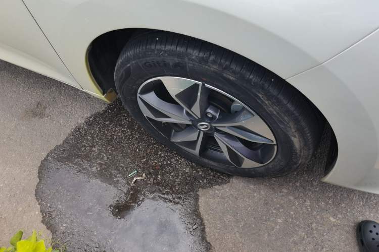 Used GAC Trumpchi M6 2023 PRO 270T DCT Luxury Edition Right Front Wheel Hub
