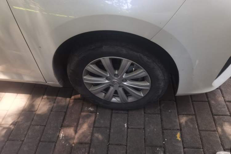 Used GAC Trumpchi M6 2023 PRO 270T DCT Elite Edition Right Front Wheel Hub
