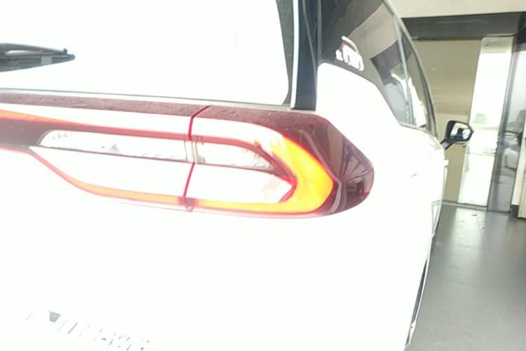 Used GAC Trumpchi M6 2023 PRO 270T DCT Luxury Edition Right Rear Taillight