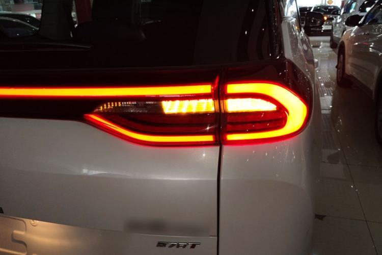 Used GAC Trumpchi M6 2023 PRO 270T DCT Luxury Edition Right Rear Taillight