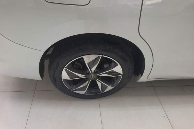 Used GAC Trumpchi M6 2023 PRO 270T DCT Luxury Edition Right Rear Wheel Hub