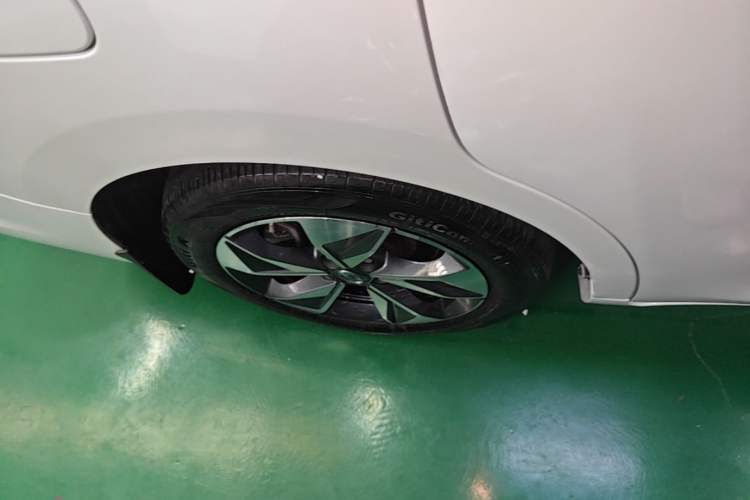 Used GAC Trumpchi M6 2023 PRO 270T DCT Luxury Edition Right Rear Wheel Hub