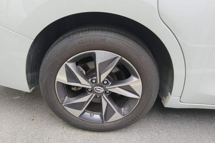 Used GAC Trumpchi M6 2023 PRO 270T DCT Luxury Edition Right Rear Wheel Hub