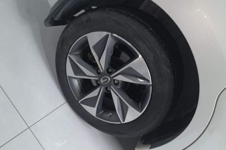 Used GAC Trumpchi M6 2023 PRO 270T DCT Luxury Edition Right Rear Wheel Hub