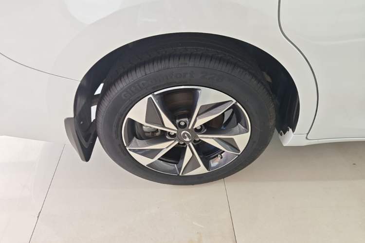 Used GAC Trumpchi M6 2023 PRO 270T DCT Luxury Edition Right Rear Wheel Hub