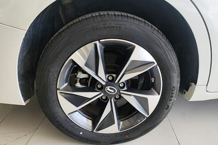 Used GAC Trumpchi M6 2023 PRO 270T DCT Luxury Edition Right Rear Wheel Hub