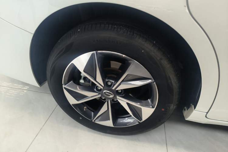 Used GAC Trumpchi M6 2023 PRO 270T DCT Luxury Edition Right Rear Wheel Hub