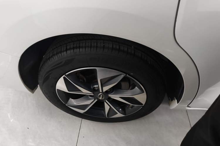 Used GAC Trumpchi M6 2023 PRO 270T DCT Luxury Edition Right Rear Wheel Hub