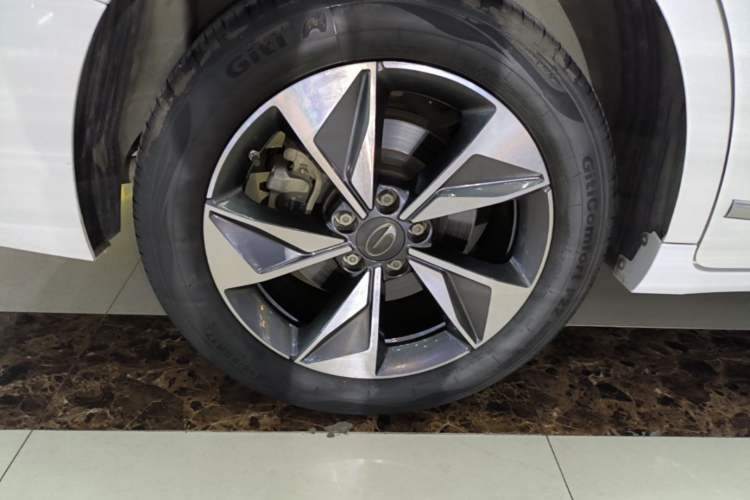 Used GAC Trumpchi M6 2023 PRO 270T DCT Luxury Edition Right Rear Wheel Hub