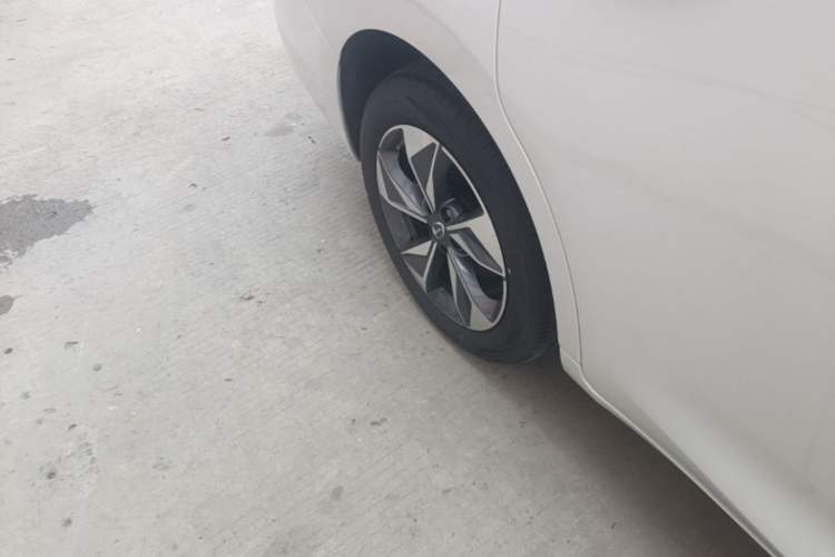 Used GAC Trumpchi M6 2023 PRO 270T DCT Luxury Edition Right Rear Wheel Hub