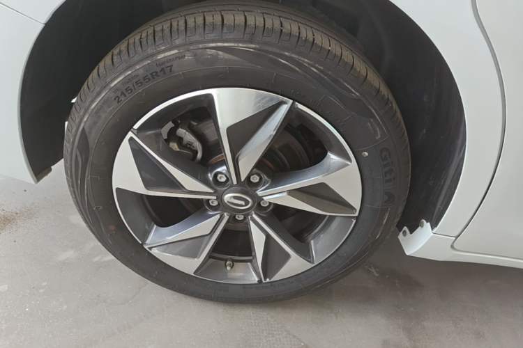 Used GAC Trumpchi M6 2023 PRO 270T DCT Luxury Edition Right Rear Wheel Hub