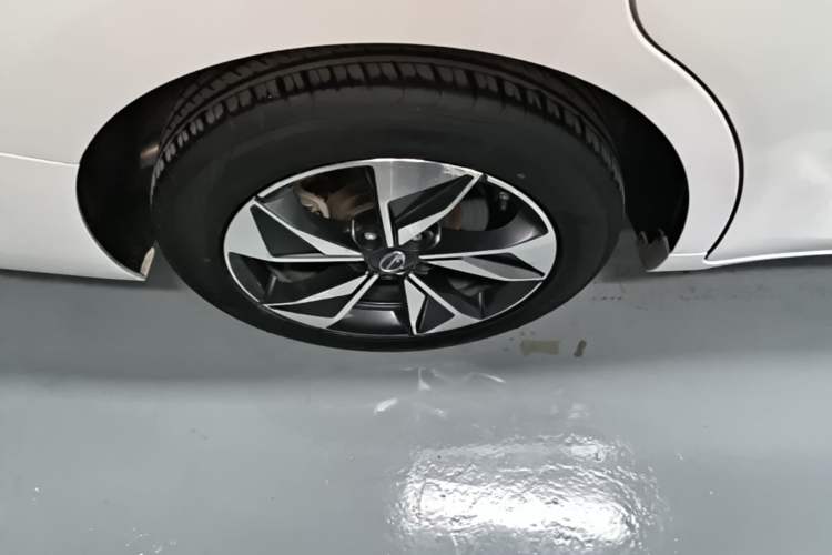 Used GAC Trumpchi M6 2023 PRO 270T DCT Luxury Edition Right Rear Wheel Hub