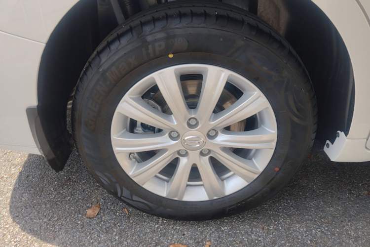 Used GAC Trumpchi M6 2023 PRO 270T DCT Elite Edition Right Rear Wheel Hub
