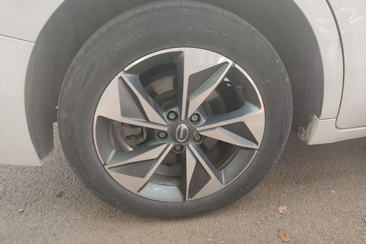 Used GAC Trumpchi M6 2023 PRO 270T DCT Luxury Edition Right Rear Wheel Hub