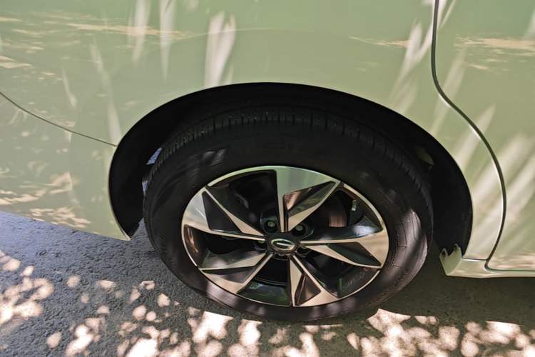 Used GAC Trumpchi M6 2023 PRO 270T DCT Luxury Edition Right Rear Wheel Hub
