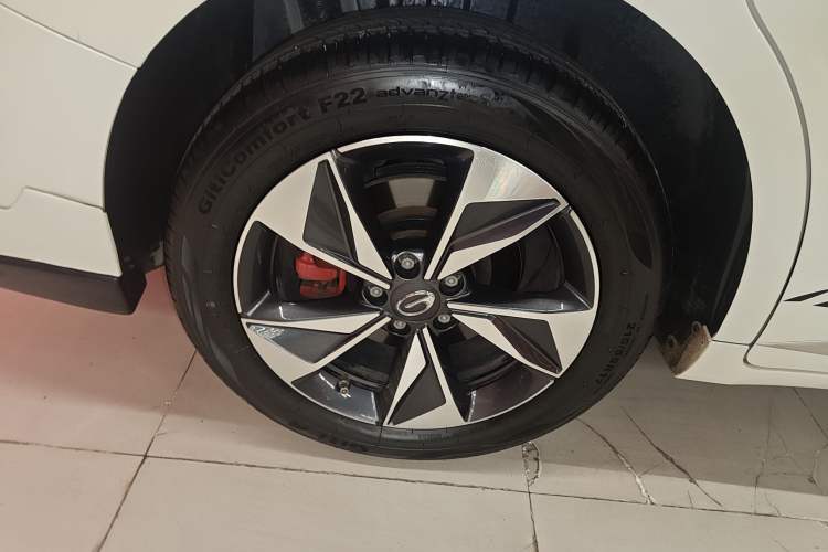 Used GAC Trumpchi M6 2023 PRO 270T DCT Luxury Edition Right Rear Wheel Hub