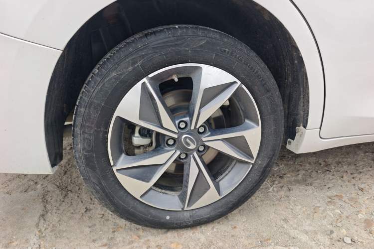 Used GAC Trumpchi M6 2023 PRO 270T DCT Luxury Edition Right Rear Wheel Hub