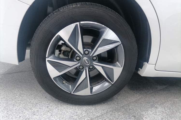 Used GAC Trumpchi M6 2023 PRO 270T DCT Luxury Edition Right Rear Wheel Hub