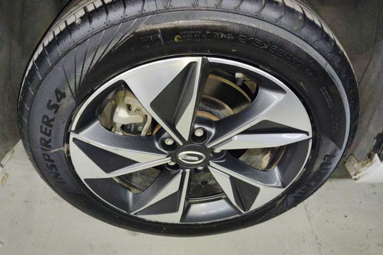 Used GAC Trumpchi M6 2023 PRO 270T DCT Luxury Edition Right Rear Wheel Hub