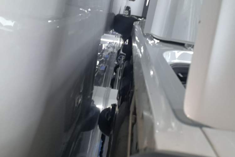 Used GAC Trumpchi M6 2023 PRO 270T DCT Luxury Edition Right Side Sill